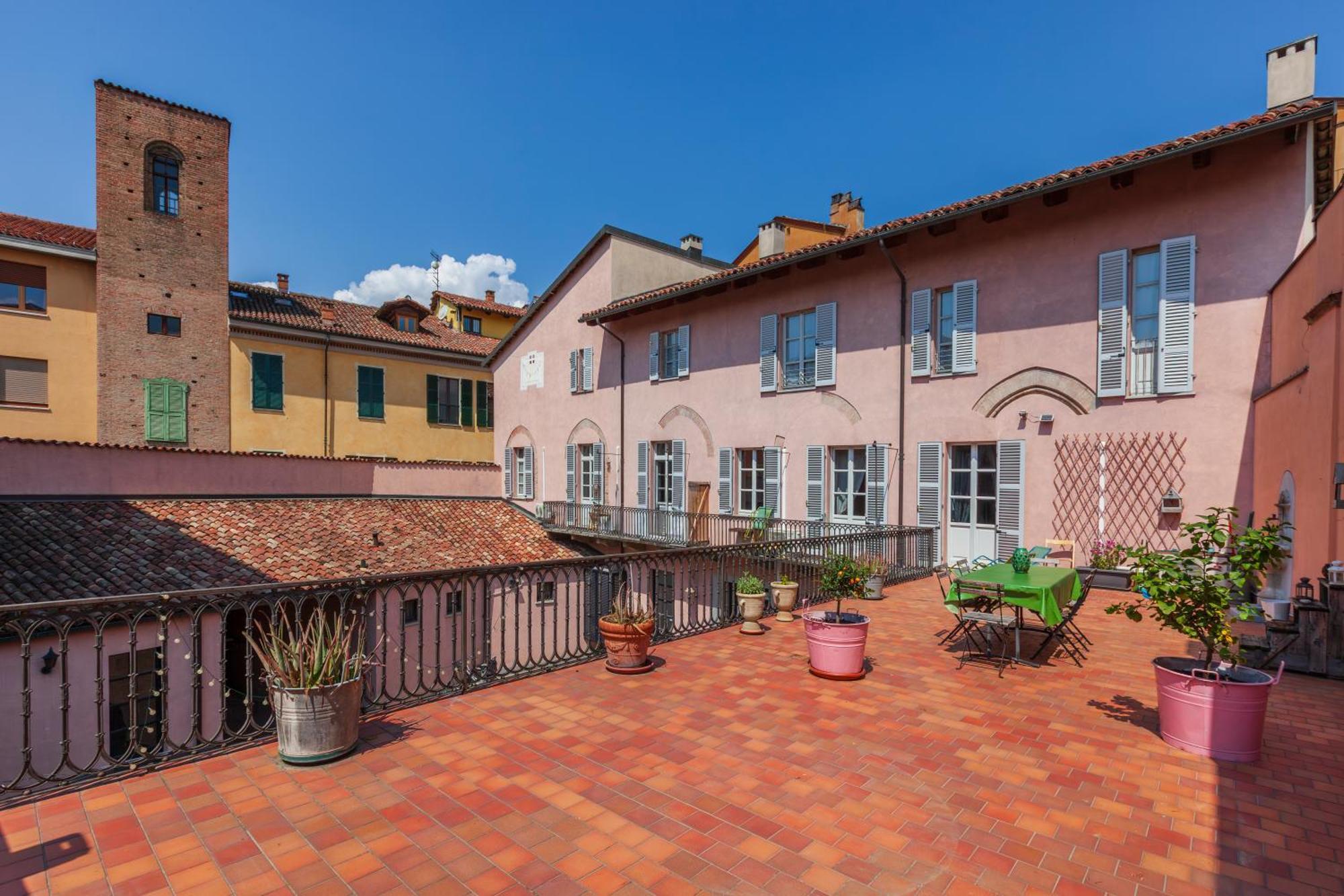 La Meridiana D'Alba Exterior photo